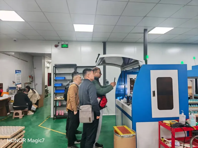 Customer visit — Kaijing Glass factory